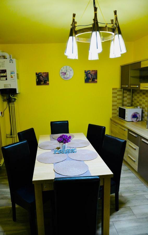 Casa Iris Center Hotel Sibiu Ngoại thất bức ảnh
