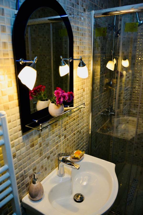 Casa Iris Center Hotel Sibiu Ngoại thất bức ảnh