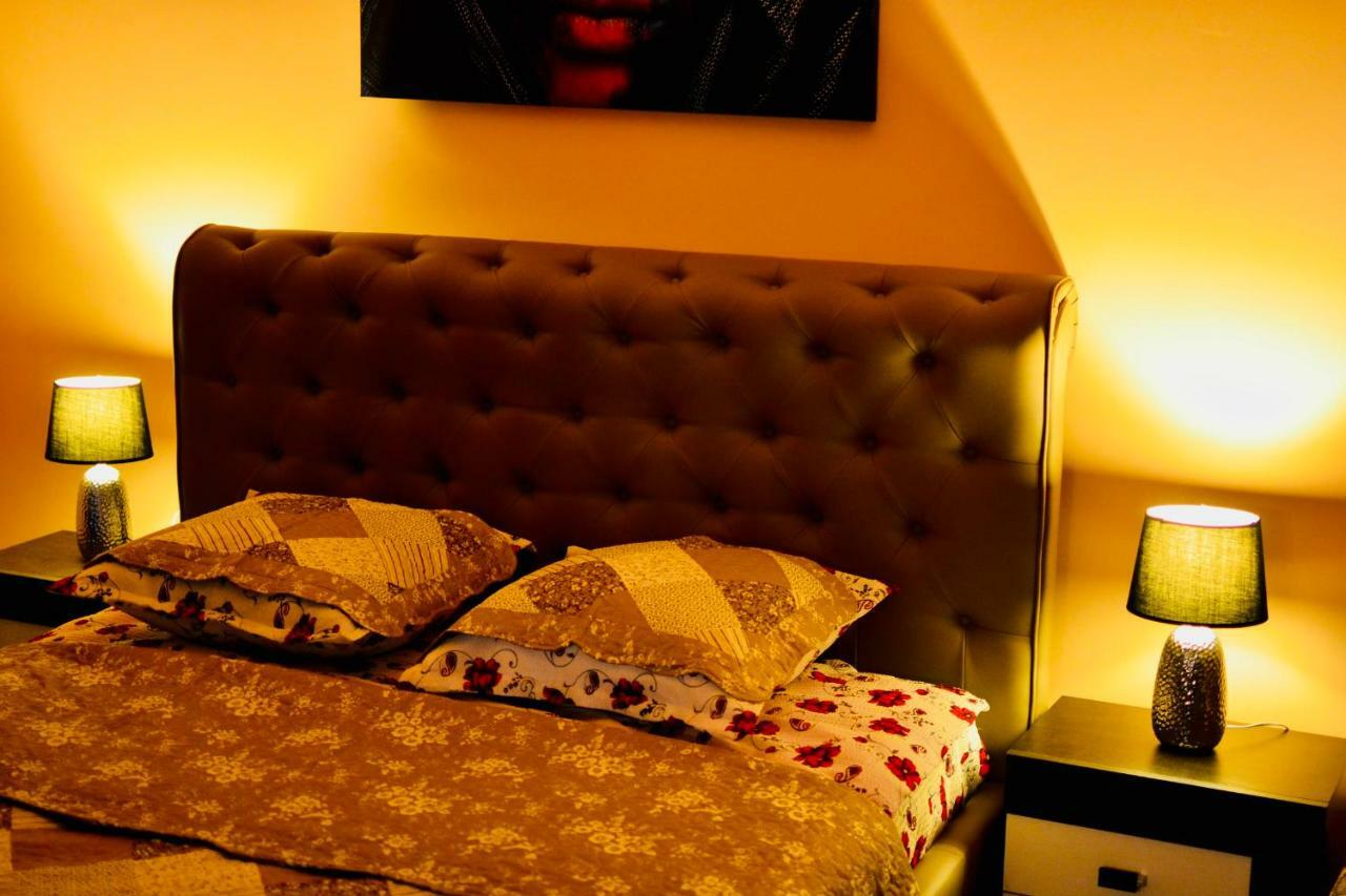 Casa Iris Center Hotel Sibiu Ngoại thất bức ảnh