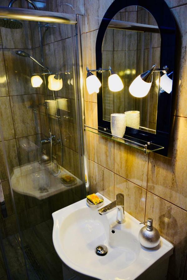 Casa Iris Center Hotel Sibiu Ngoại thất bức ảnh