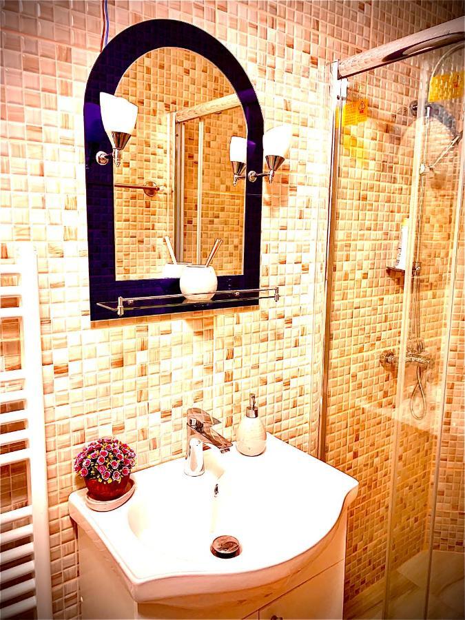 Casa Iris Center Hotel Sibiu Ngoại thất bức ảnh